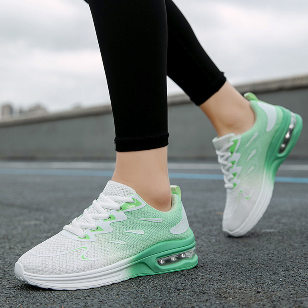 LARA PERFORMANCE COMFORT SNEAKER
