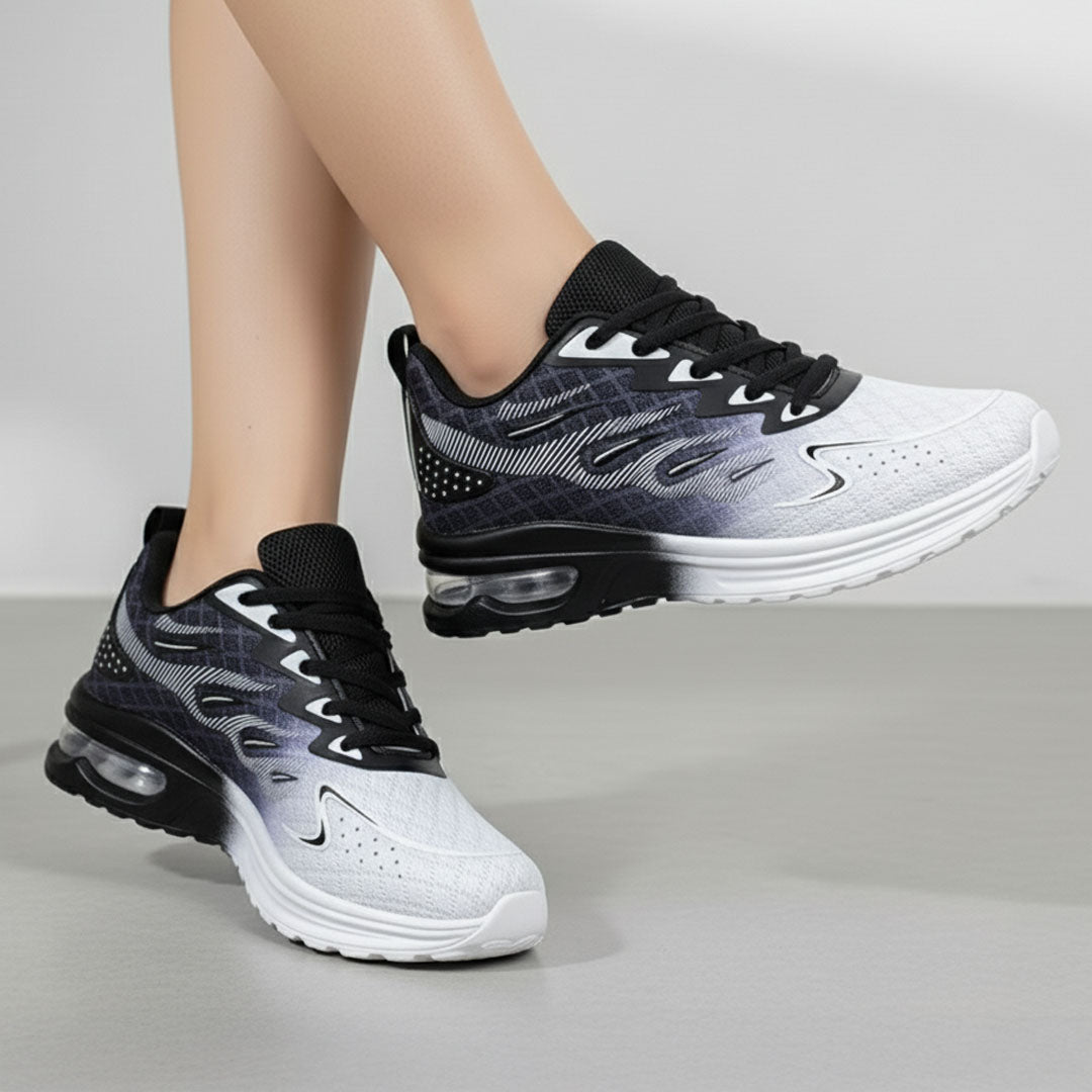 LARA PERFORMANCE COMFORT SNEAKER